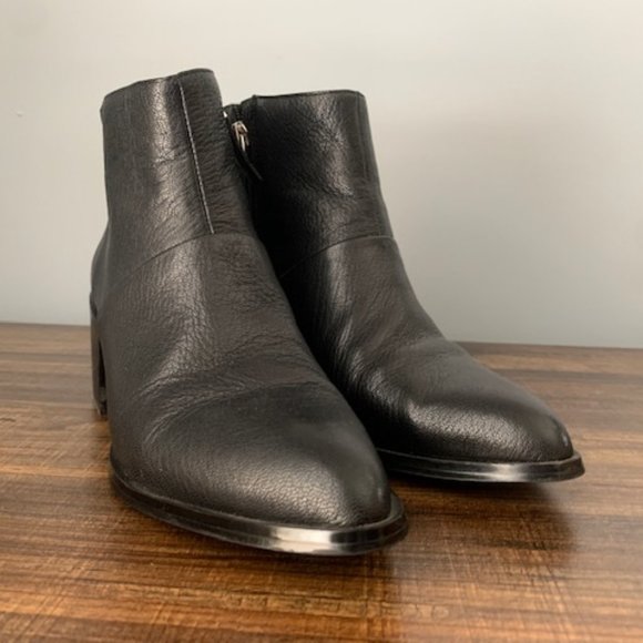 Nine West ENTITY Pointed Tor BOOTIE Size 8M - Picture 3 of 9